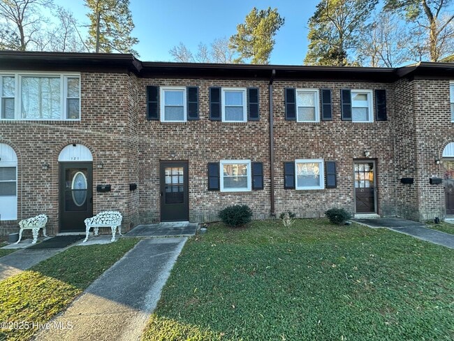 Photo - 125 Stratton Pl