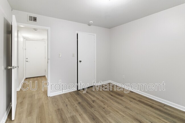 Photo - 1605 N Willow Rd Unit 111