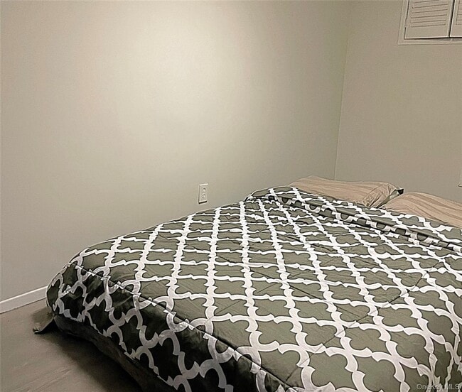 Photo - 21-72-72 48th St