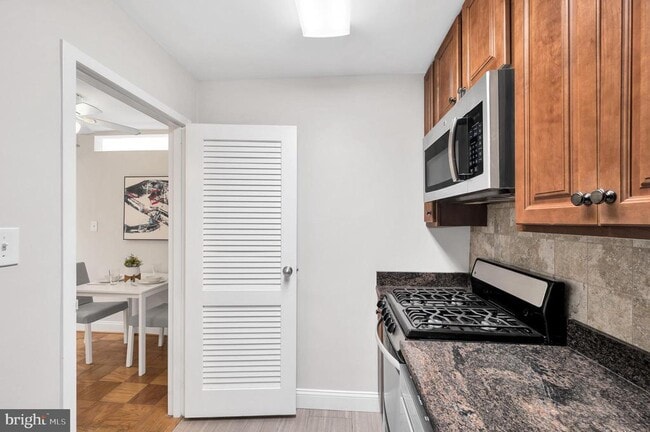 Photo - 2401 H St NW Unit 808