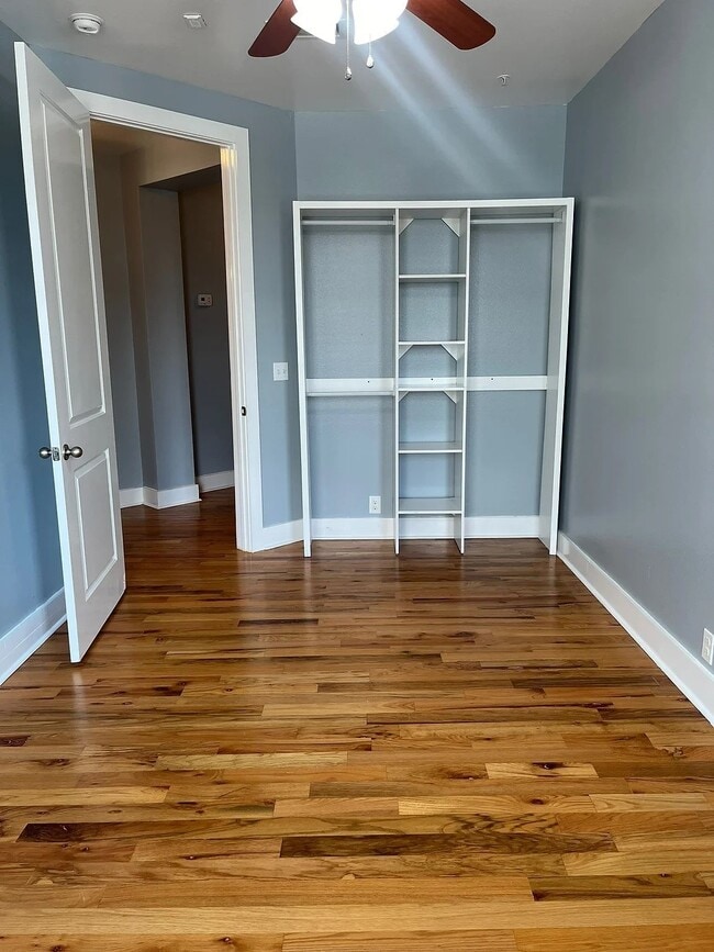 Building Photo - 315 W Clay St Unit 201