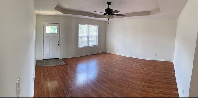 Photo - 307 Man O War Dr