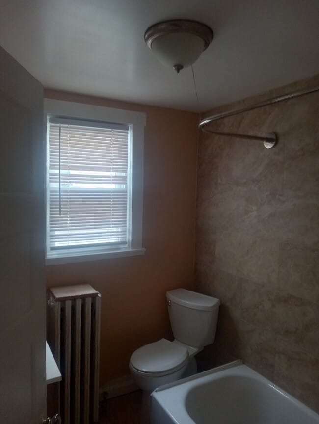 Photo - 30 Bellevue Ter