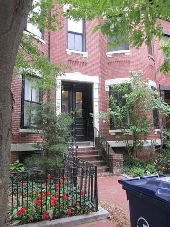 Building Photo - 17 Worthington St Unit 3