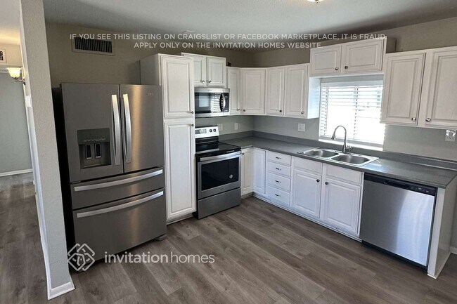 Photo - 3807 W Columbine Dr