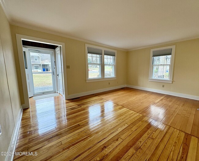 Photo - 121 Navesink Ave