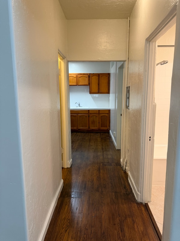 Photo - 636 N Plymouth Blvd