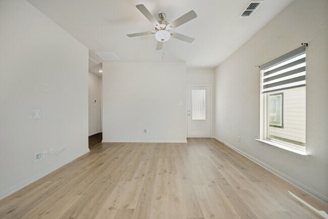 Photo - Modern 3BR Home with Open Floor Plan in Ponder, TX