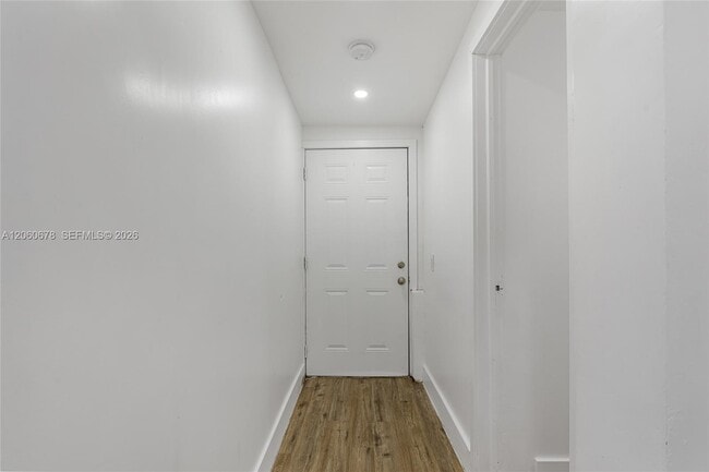Photo - 2290 Rutland St