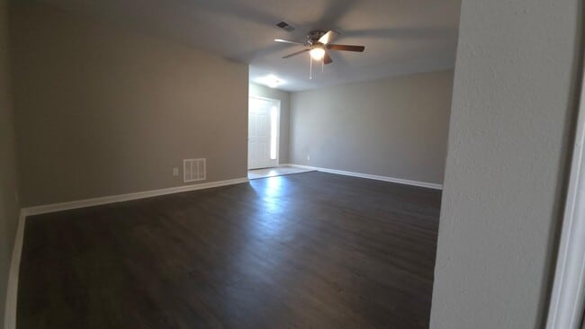 Photo - 4686 Royal View Dr
