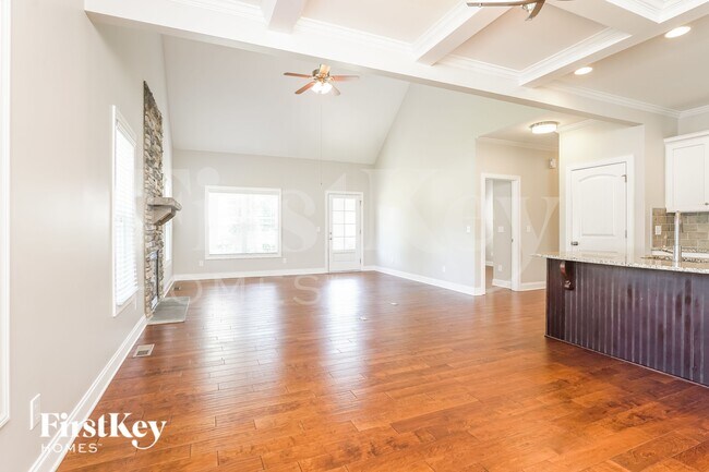 Photo - 123 Lansdowne Pl