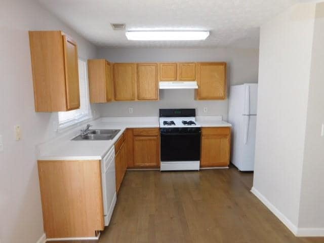 Photo - 153 Windcroft Ln NW