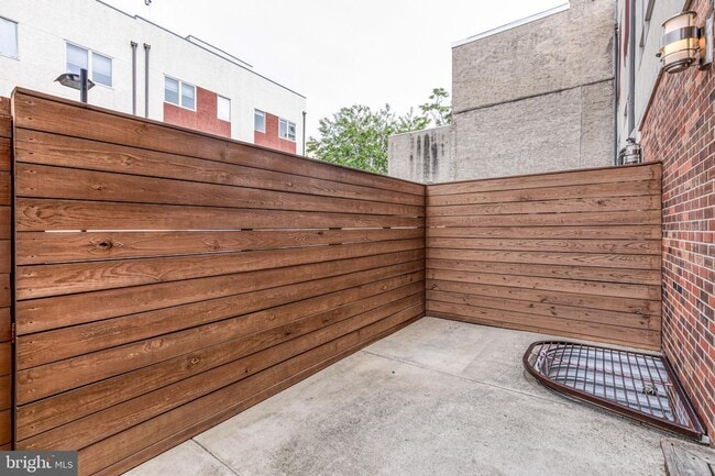 Photo - Northern Liberties Townhome with 2 Car Parking