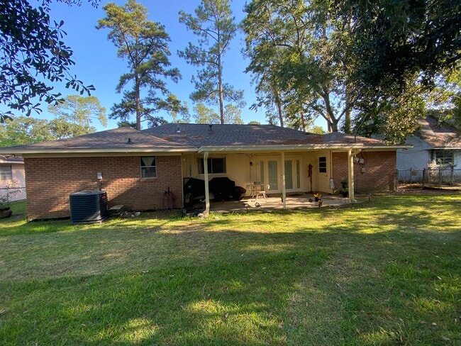 Photo - 1514 Lakewood Dr