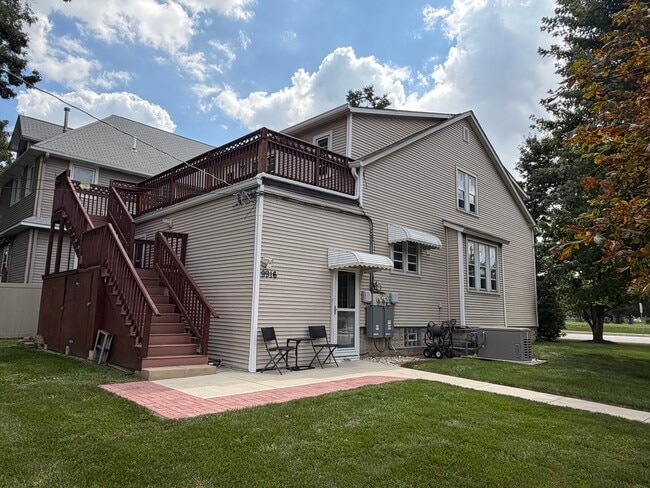 9916 W Irving Park Rd Unit 2