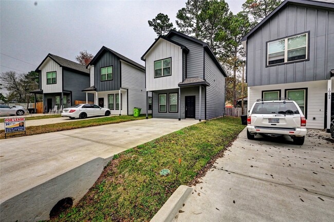 Photo - 10196 Barberry St