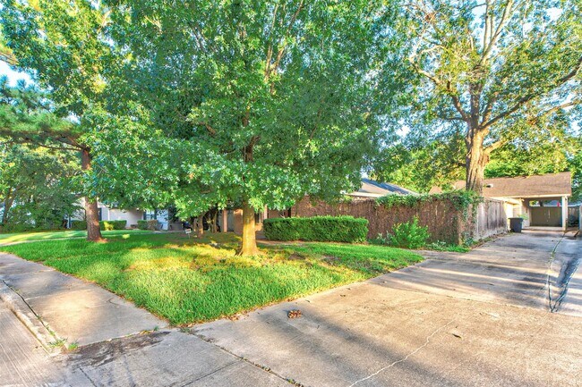Photo - 3023 Conway St