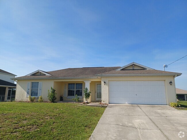Building Photo - 1124 Diplomat Pkwy W Rental