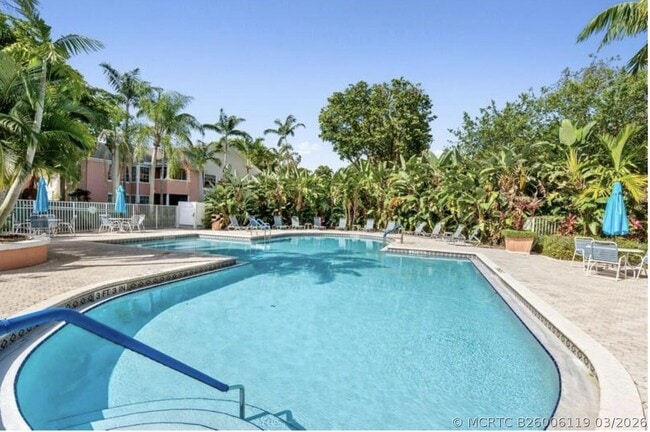 1205 Crystal Way Unit G