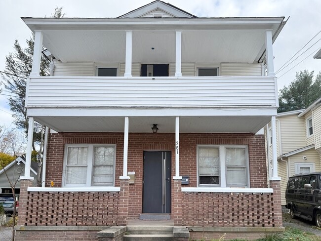 Photo - 261 Hillside Ave Unit 2