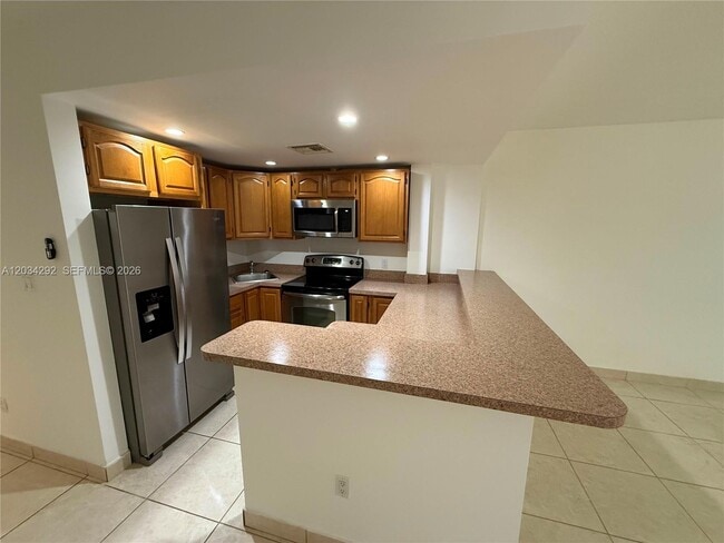 Photo - 1800 79th Street Causeway Unidad A202
