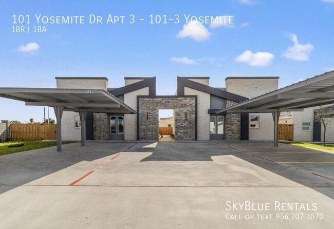 Building Photo - 101 Yosemite Dr Unit 101-3 Yosemite
