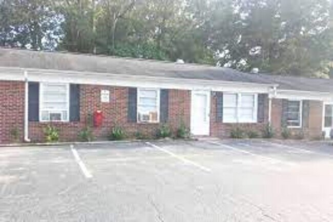 Photo - Crescent Apartments