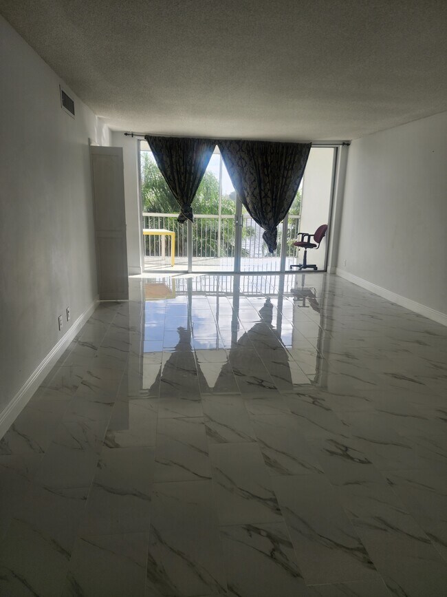 Photo - 3051 N Course Dr Unit 404