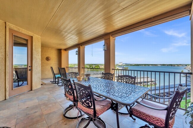 Photo - 101 W Bank Condo Unit 43