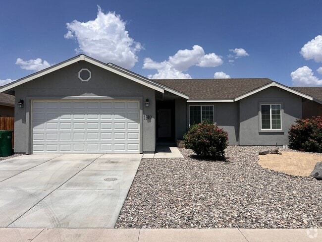 Building Photo - Newer 3-bedroom home in Sundance subdivisi...