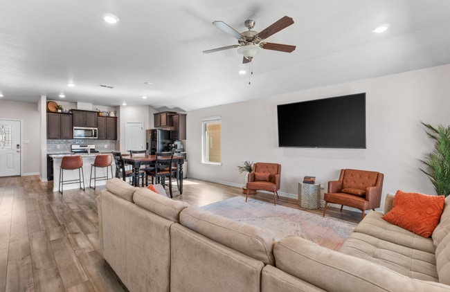 Photo - Rental Listing – London ISD