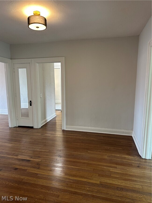 Photo - 2617 Euclid Heights Blvd Unit 2