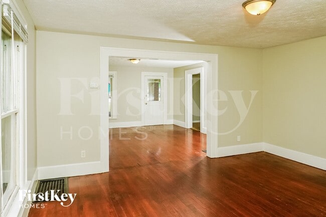 Photo - 109 Franklin St