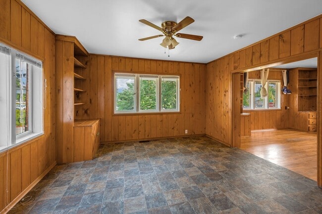 Photo - 4bd/2.5ba Kirkland Home