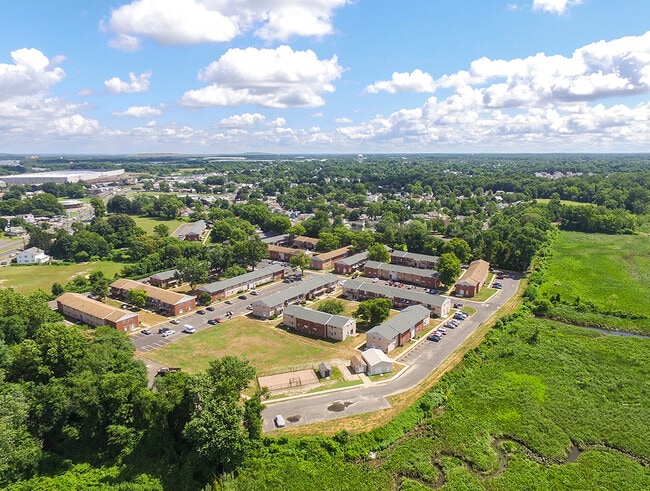 Burlington Pointe Apartments
