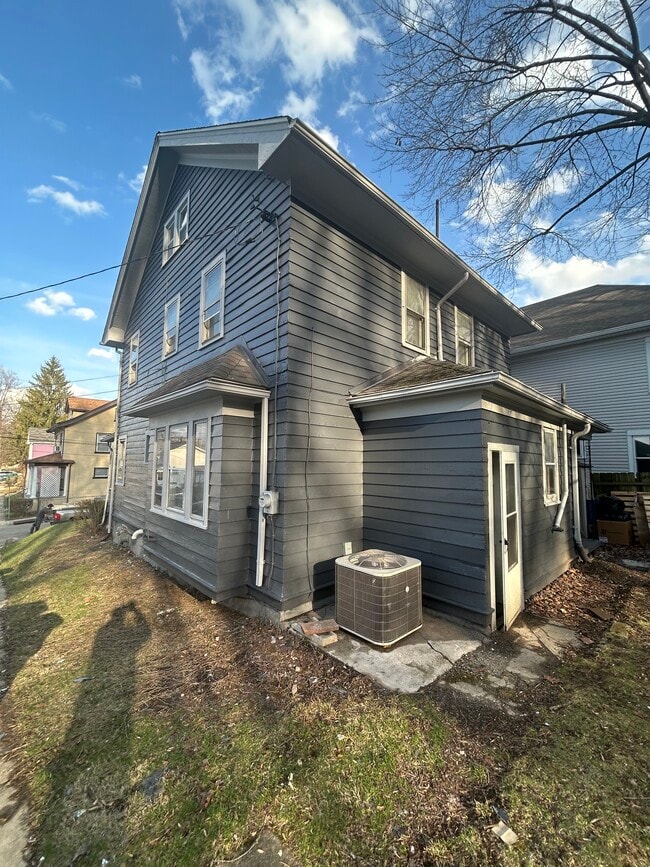 Photo - 1603 Manette Pl