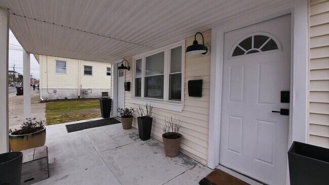 Photo - 106 N Portland Ave Unidad 1st floor