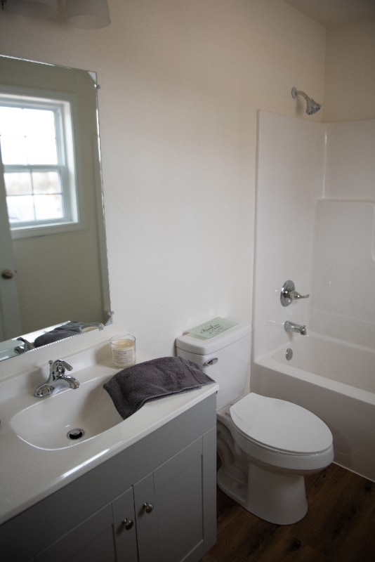 Photo - 6418 Dunn Rd