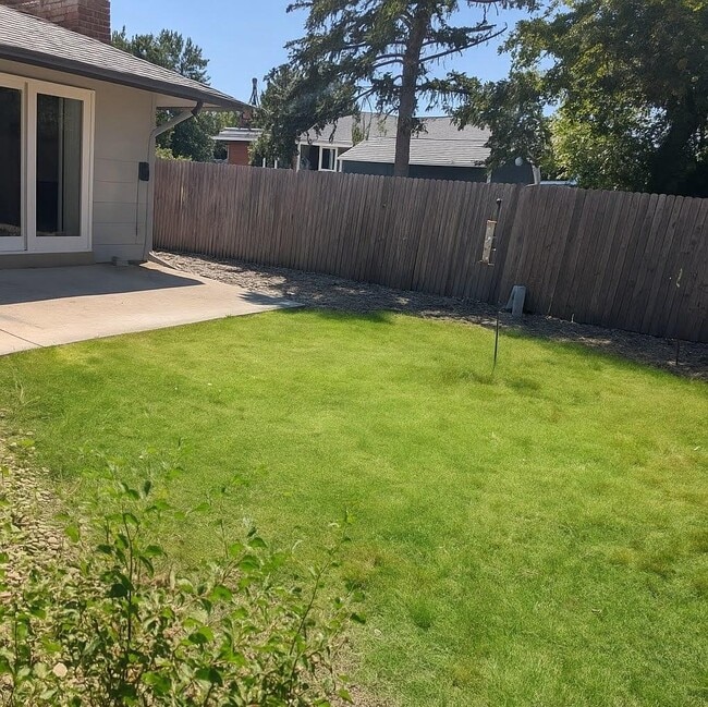 Photo - 425 Manhattan Dr