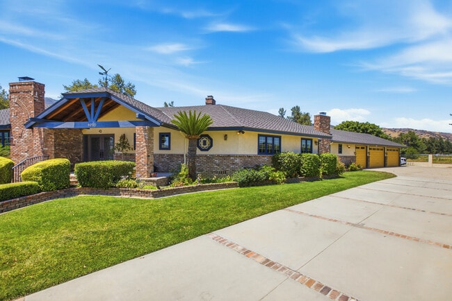 Building Photo - 9250 Beazley Ln