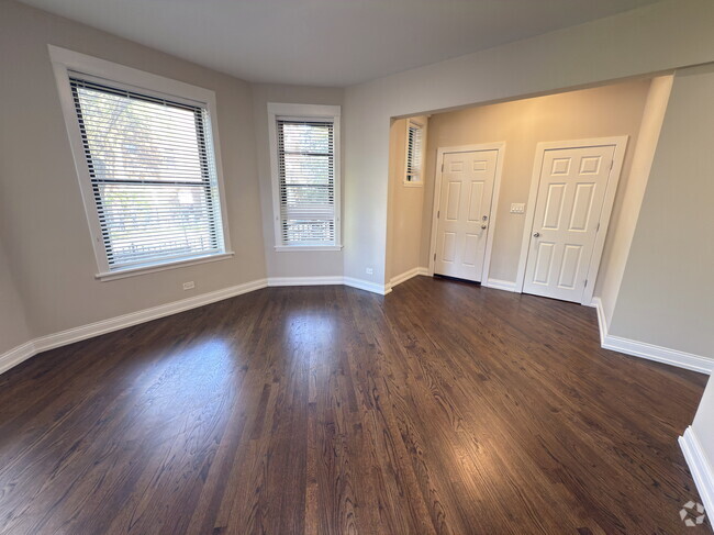 Building Photo - 2754 N Richmond St Unit 1 Rental