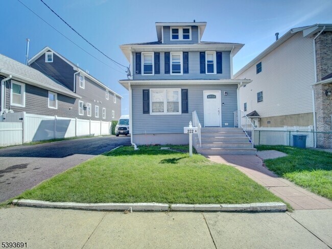 Building Photo - 222 Lafayette Ave