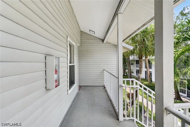 Photo - 1915 Courtyard Way Unit 202