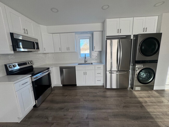 Photo - 10 Bouton St