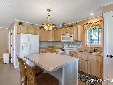 Photo - 12529 Terry Ave