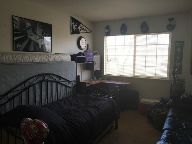 Photo - 2 Bed 1.5 Bath Townhouse End Unit in North Central Loveland
