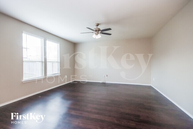 Photo - 4411 Windmill Run Dr