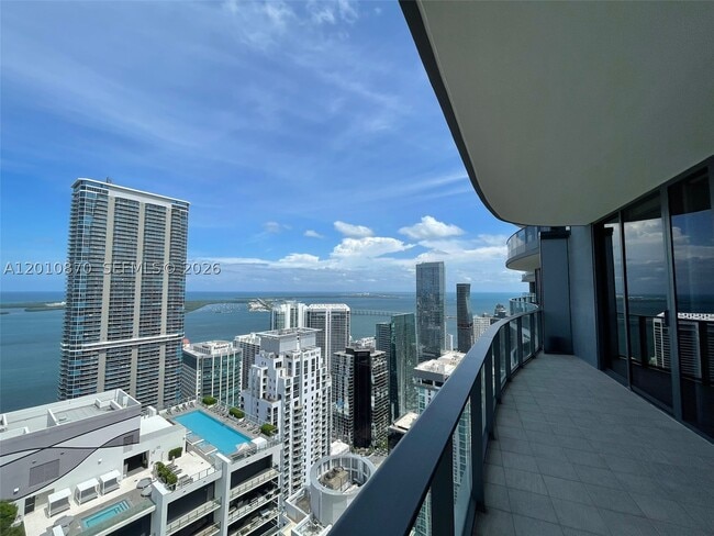 Building Photo - 1000 Brickell Plaza Unit PH5908