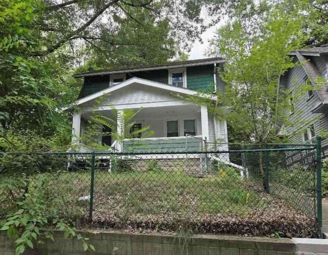 Building Photo - 1148 La Croix Ave Rental