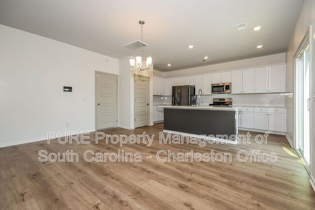 Photo - 104 Bay Eddy Ct